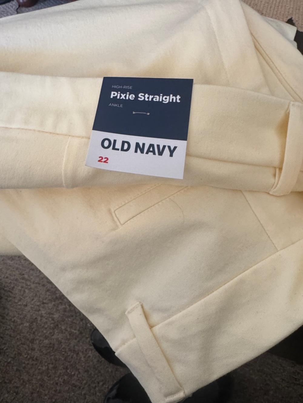 Old Navy Pixie Straight Ankle Pants in Yellow